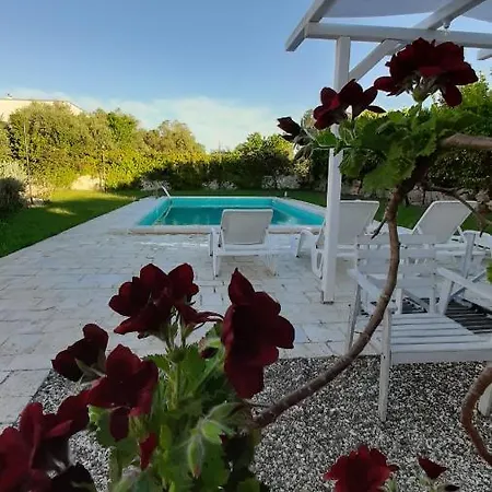 Masseria Sant'angelo בית כפרי *